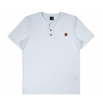 t-shirt polo