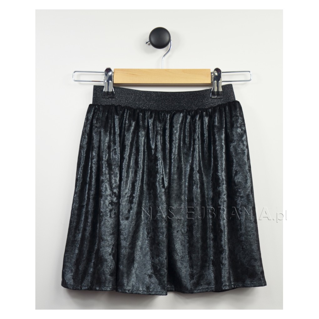 black / 1