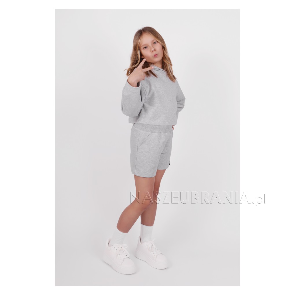 grey / 1