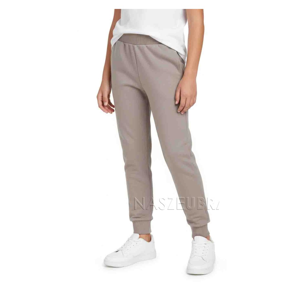 beige / 1