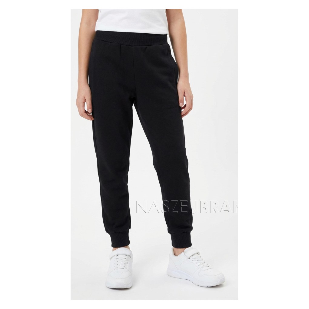 black / 1