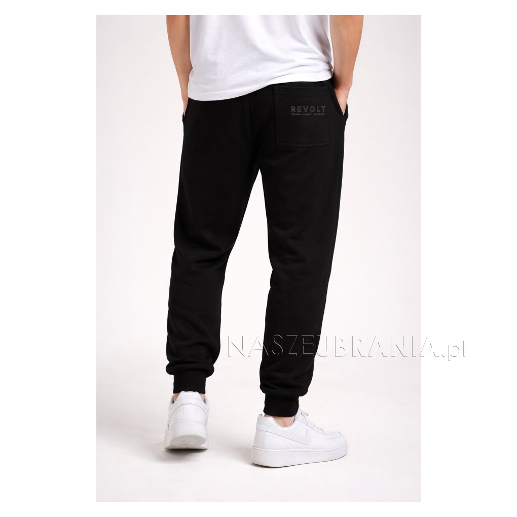 black / 1